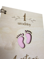 Personalizowana drewniana kartka na roczek dla dziewczynki