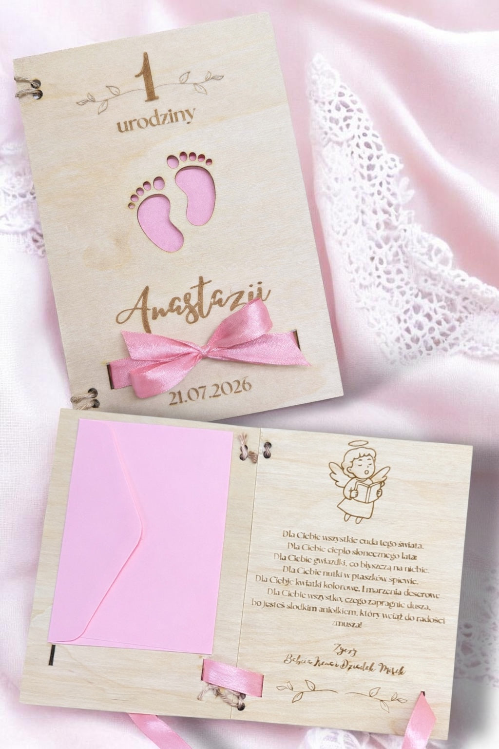 Personalizowana drewniana kartka na roczek dla dziewczynki