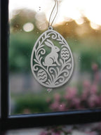 Wielkanocne zawieszki dekoracyjne – ażurowe jajko z króliczkiem